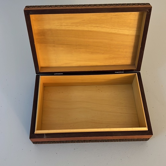 Polish Handcarved Wooden Box - Picture 6 of 8